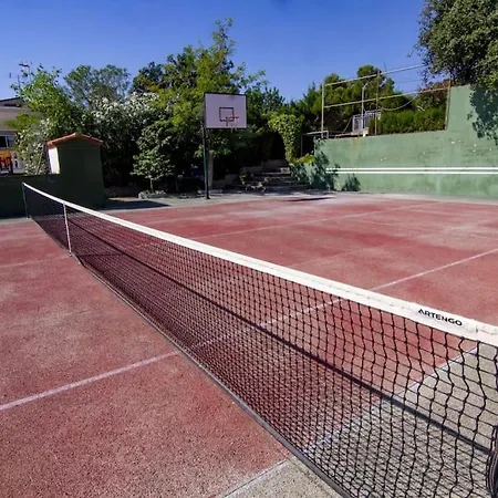 Charming House With Private Tennis Court And Pool Villa *