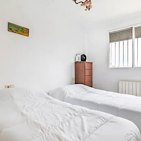 Charming House With Private Tennis Court And Pool Villa *