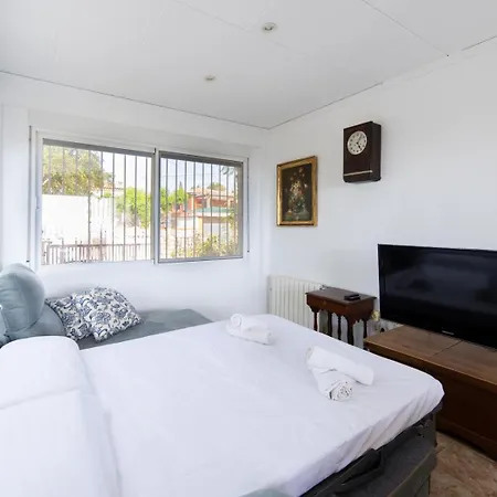 Villa Charming House With Private Tennis Court And Pool *