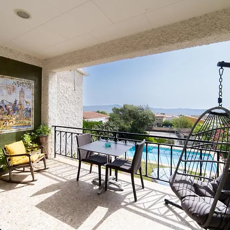 Charming House With Private Tennis Court And Pool Villa
