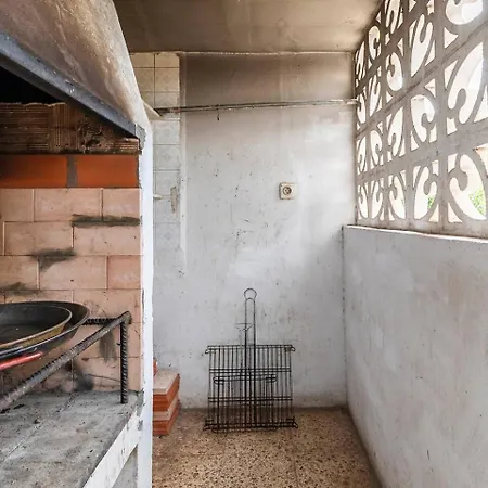 Charming House With Private Tennis Court And Pool Villa *