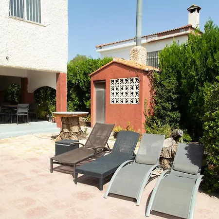 Charming House With Private Tennis Court And Pool