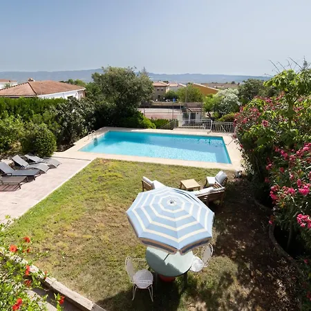 Charming House With Private Tennis Court And Pool Villa